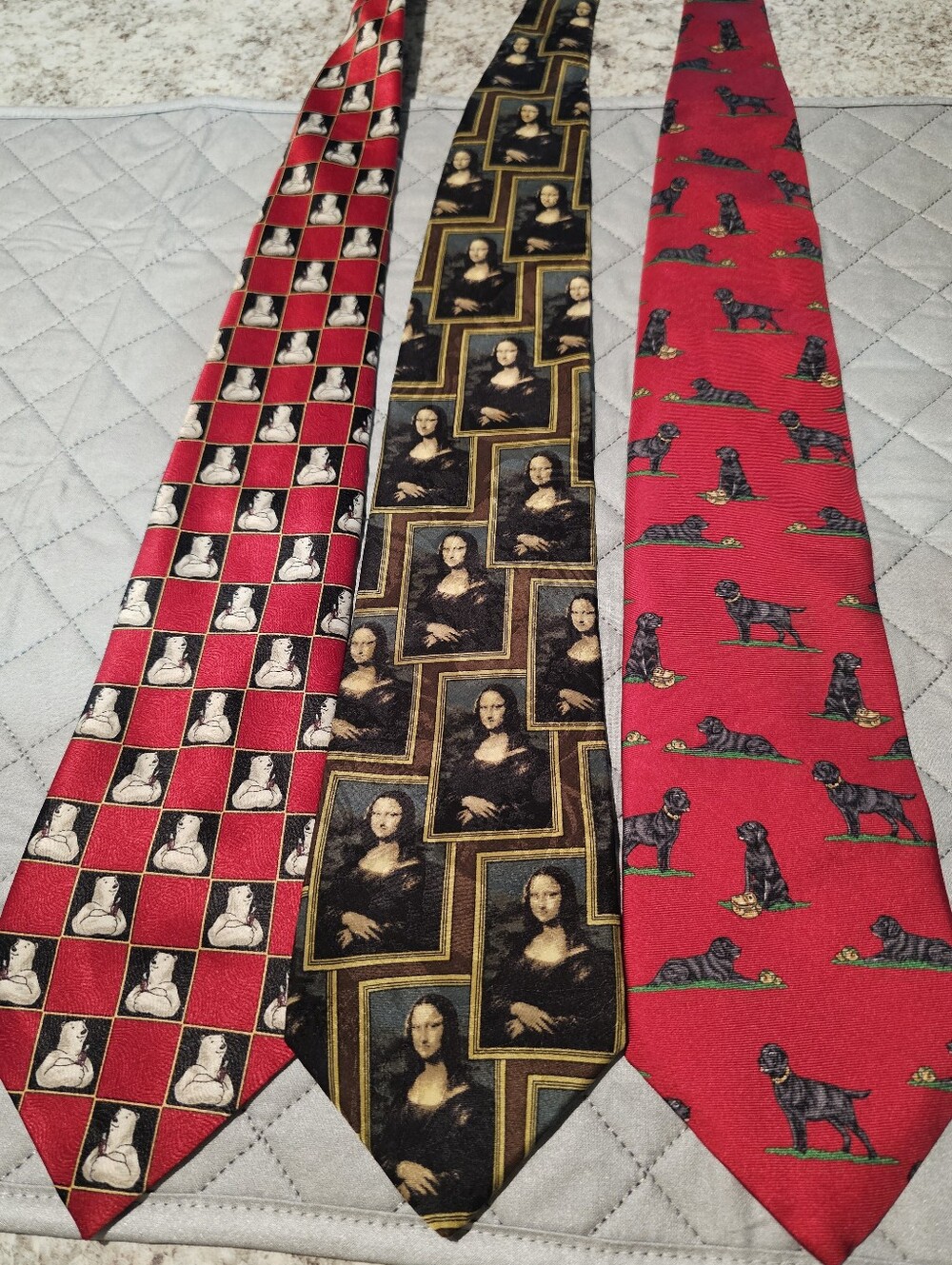 Vintage Coke Red Novelty Mona Lisa & Dog Pattern Silk Tie - Unbranded